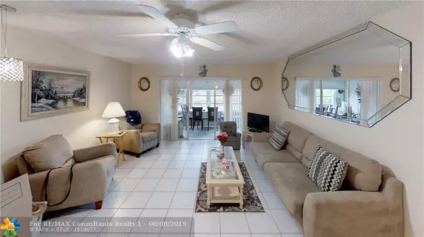 Palm Springs, FL 33461,729 Lori Dr  #205