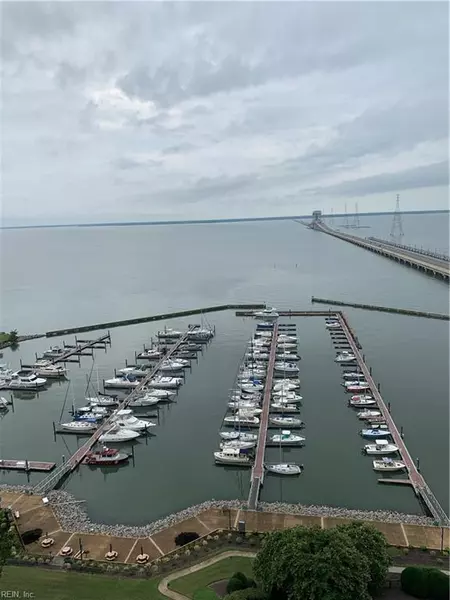 7501 River RD #17G, Newport News, VA 23607
