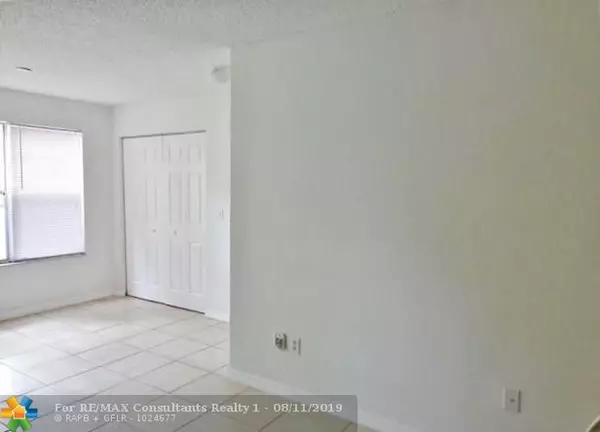 West Palm Beach, FL 33409,1401 Village Blvd  #417