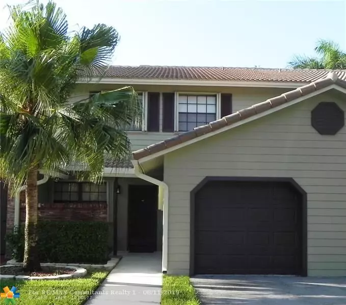 9039 Vineyard Lake Dr  #9039, Plantation, FL 33324