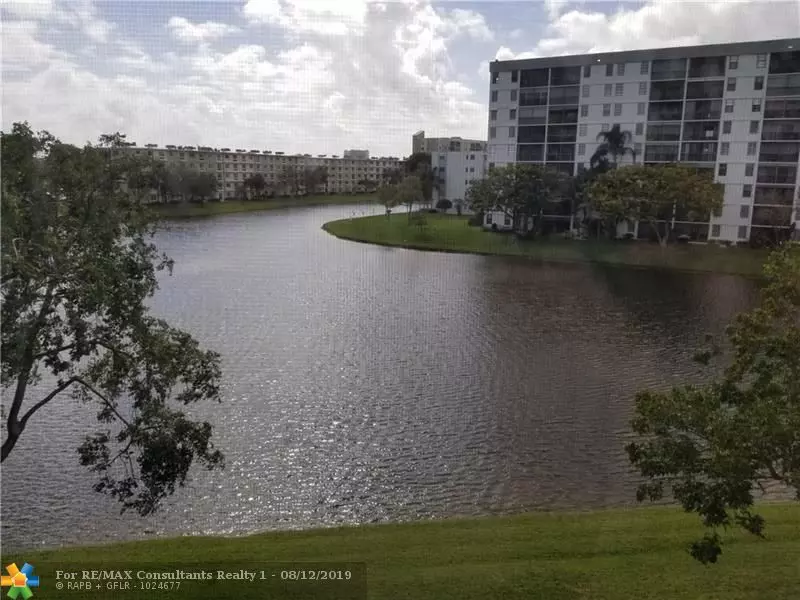 2222 N Cypress Bend Dr  #406, Pompano Beach, FL 33069