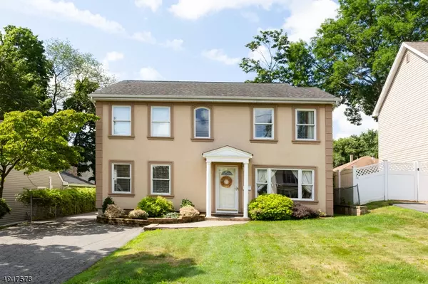 87 SUNRISE TER, Cedar Grove Twp., NJ 07009