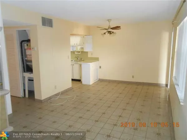 Hollywood, FL 33020,2145 Pierce St  #221