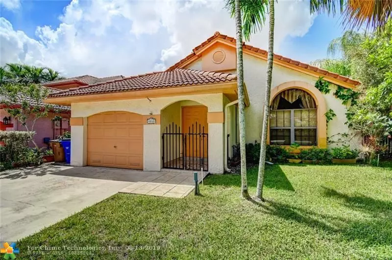 4048 NW 7th Place, Deerfield Beach, FL 33442