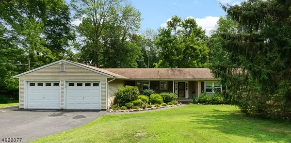 84 WALNUT VALLEY RD, Blairstown Twp., NJ 07832