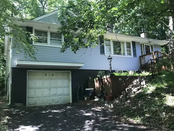 32 WINDING WAY, Byram Twp., NJ 07821