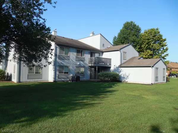 186 DRAKE LN, Roxbury Twp., NJ 07852