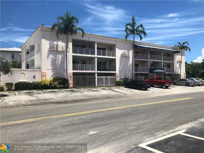 32 NE 22nd Ave  #106, Pompano Beach, FL 33062