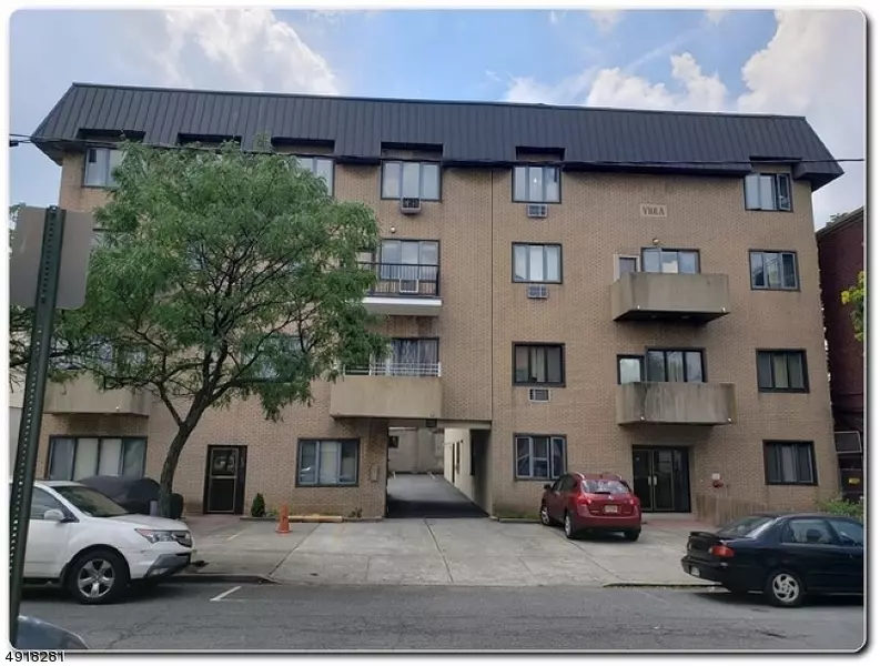 40-46 W 20TH ST #9, Bayonne City, NJ 07002