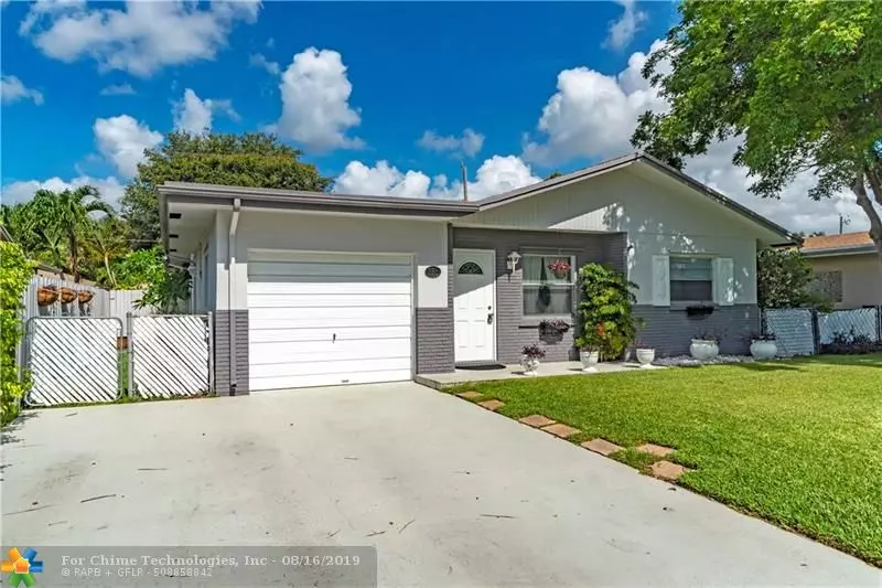 335 SW 32nd Ave, Deerfield Beach, FL 33442