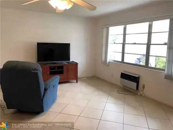 Deerfield Beach, FL 33442,29 Oakridge C  #29