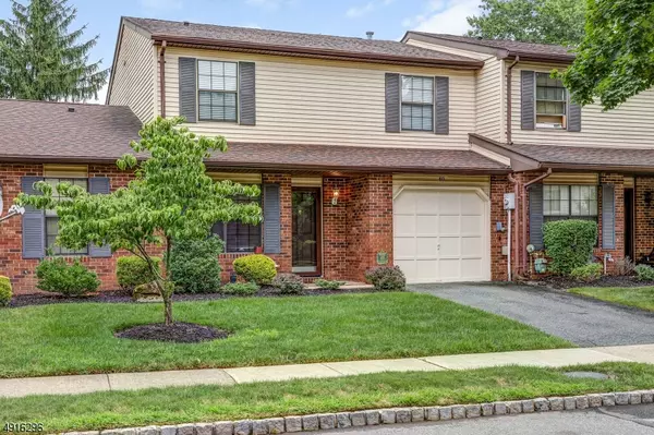 40 WOODFERN ST, Edison Twp., NJ 08820