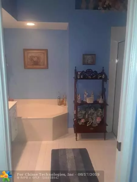 Boca Raton, FL 33496,8255 Via Bella  #8255