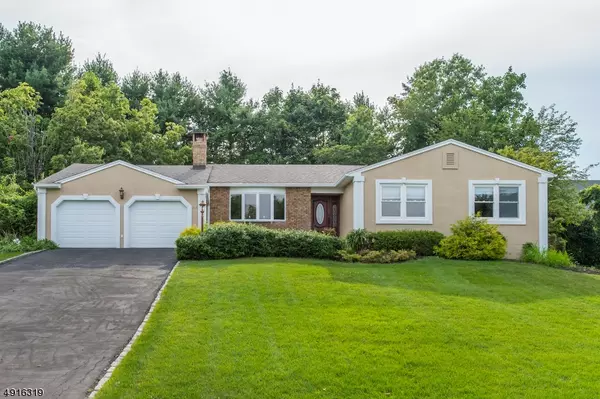 Hawthorne Boro, NJ 07506,55 PEACH TREE CT