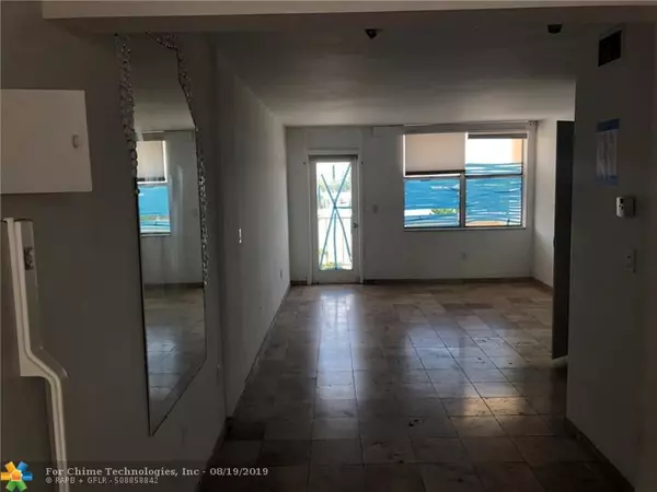 Miami Beach, FL 33139,910 Jefferson Ave  #5B