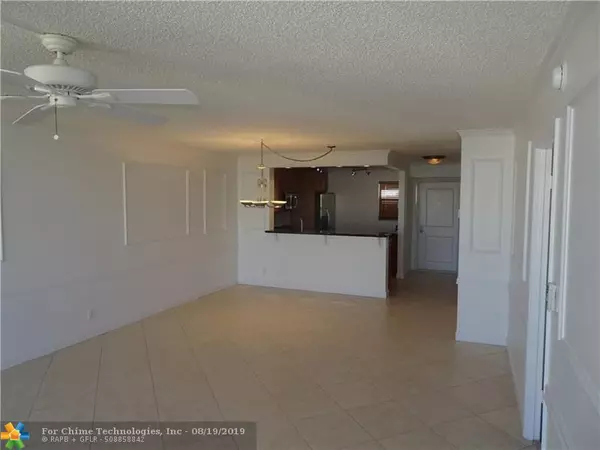 Fort Lauderdale, FL 33308,4800 Bayview Dr  #904