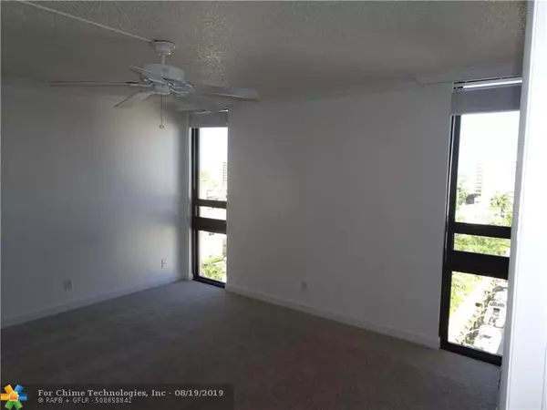 Fort Lauderdale, FL 33308,4800 Bayview Dr  #904