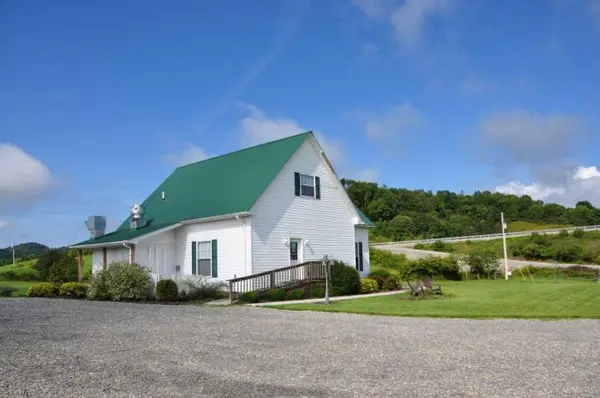 3162 MORRIS BRANCH ROAD, Dawson, WV 24943