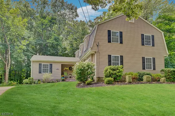 20 MAC LEAY RD, Montville Twp., NJ 07045