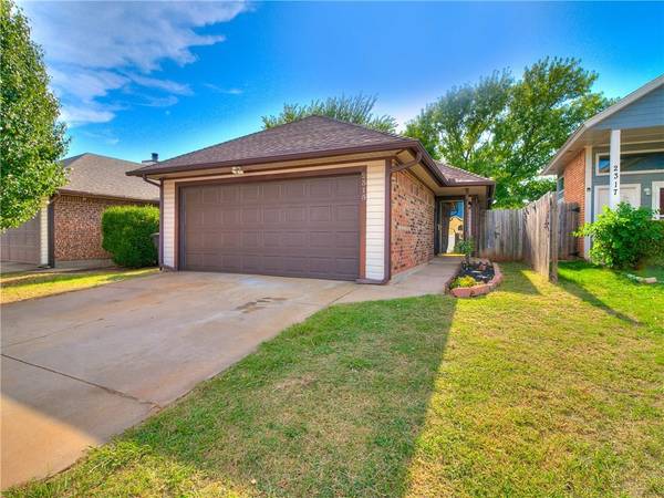 2315 Cedar Brook Drive, Moore, OK 73160