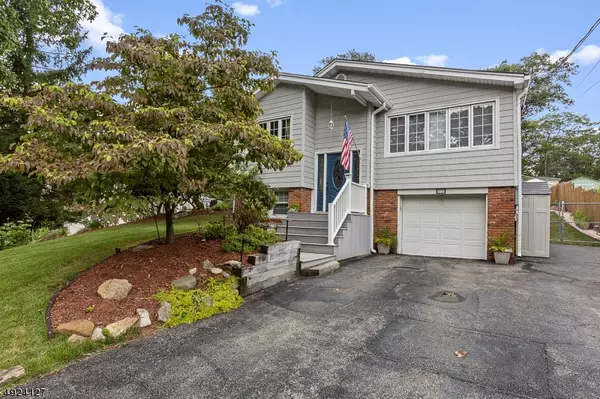51 LAURIE RD, Roxbury Twp., NJ 07850