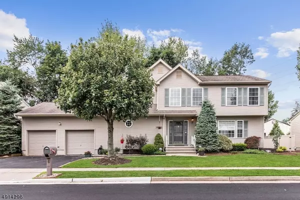 6 ERIN CT, Edison Twp., NJ 08817
