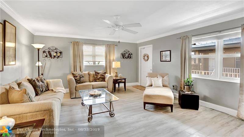 Lighthouse Point, FL 33064,2753 NE 28th St  #10E