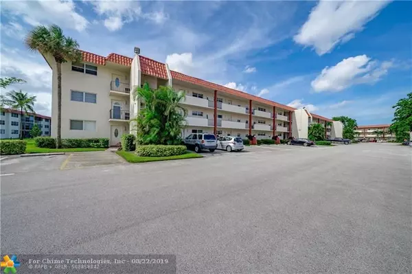 9523 S Hollybrook Lake Dr  #105, Pembroke Pines, FL 33025