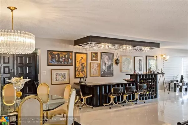 Hallandale, FL 33009,136 Golden Isles Dr  #202