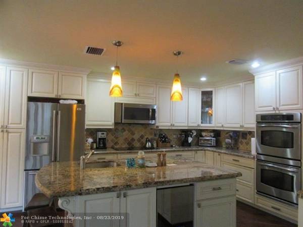 11719 SW 1st St, Coral Springs, FL 33071