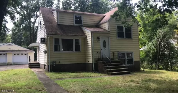 12 PAWNEE AVE, Oakland Boro, NJ 07436