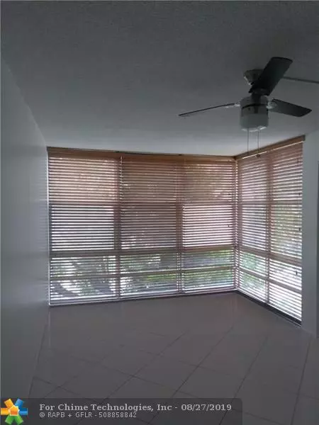 Sunny Isles Beach, FL 33160,200 172nd St  #305