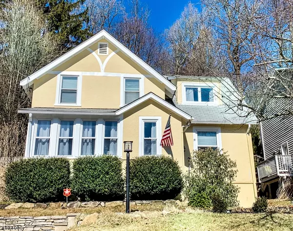 39B ESSEX AVE, Bernardsville Boro, NJ 07924