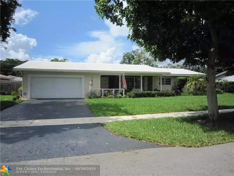 7420 NW 9th St, Plantation, FL 33317