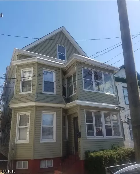 411 E 18TH ST, Paterson City, NJ 07524