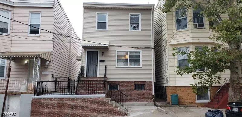Jersey City, NJ 07306,211 BEACON AVE