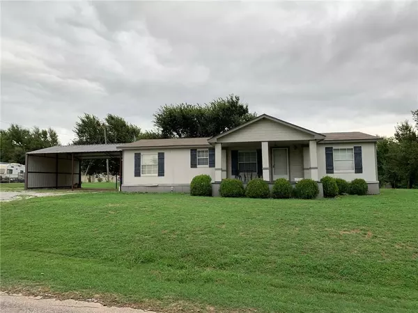 218 SE 1st Street, Minco, OK 73059