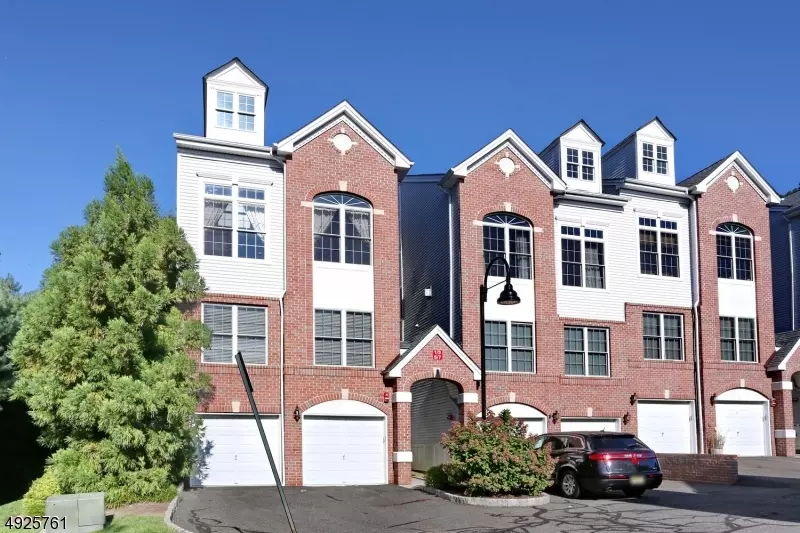 3 GOFFLE BROOK CT #202, Hawthorne Boro, NJ 07506