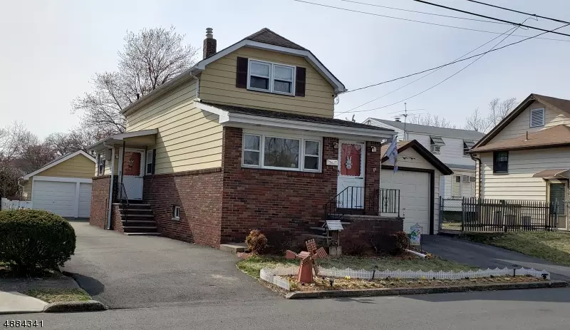 28 8TH AVE, Hawthorne Boro, NJ 07506