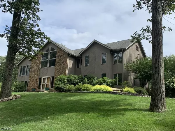2 REGER RD, Roxbury Twp., NJ 07836