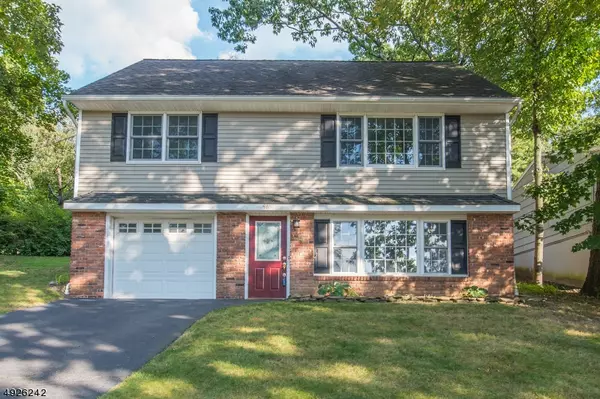 56 WALTON AVE, Oakland Boro, NJ 07436