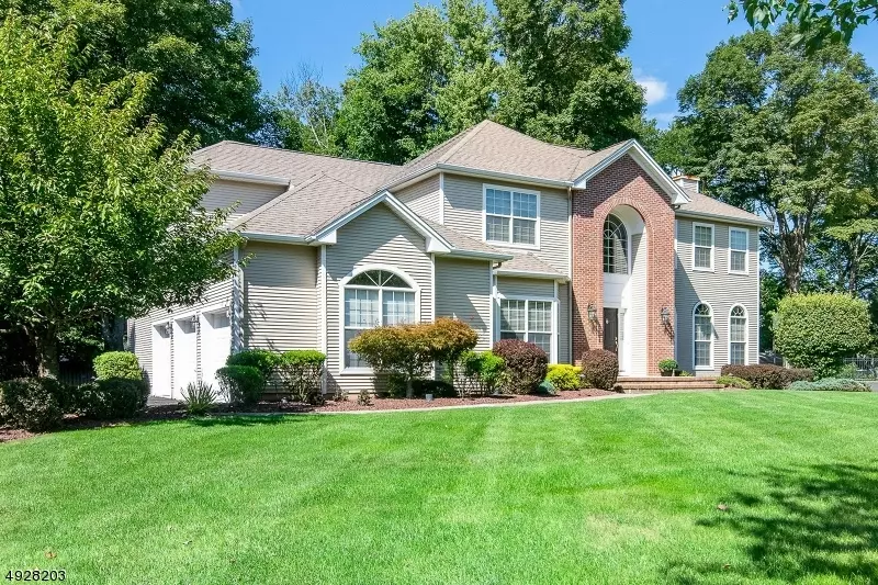 Roxbury Twp., NJ 07876,5 Carriage Lane