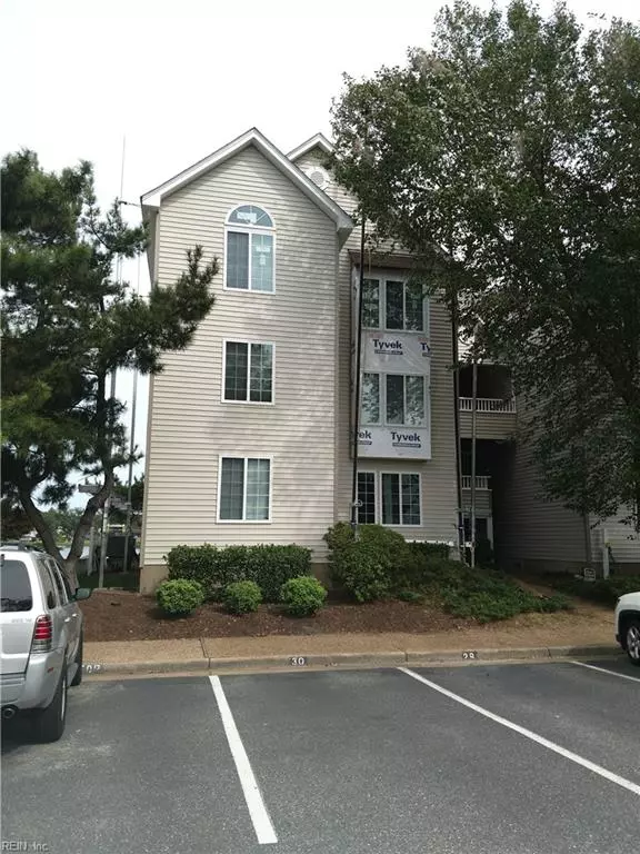 Hampton, VA 23669,226 Dockside DR #B