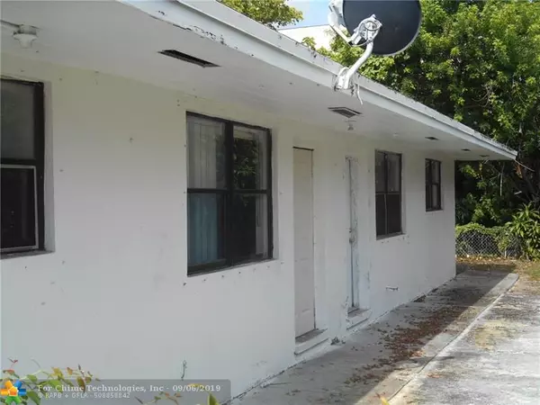 Dania Beach, FL 33004,110 SW 7th Ave