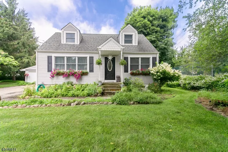 Hackettstown Town, NJ 07840,207 CHRISTOPHER ST