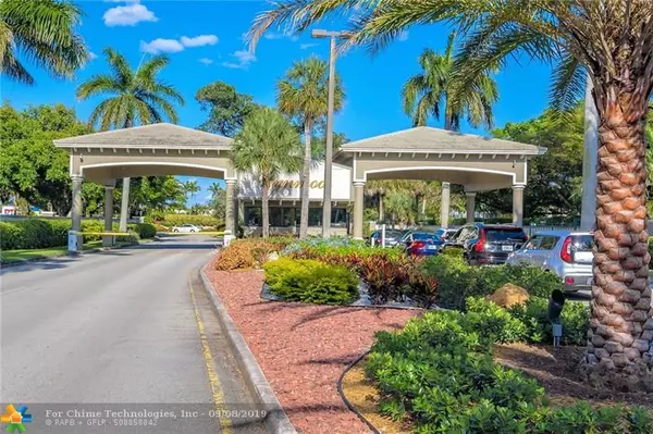 Coconut Creek, FL 33066,2404 W Antigua Cir  #K3