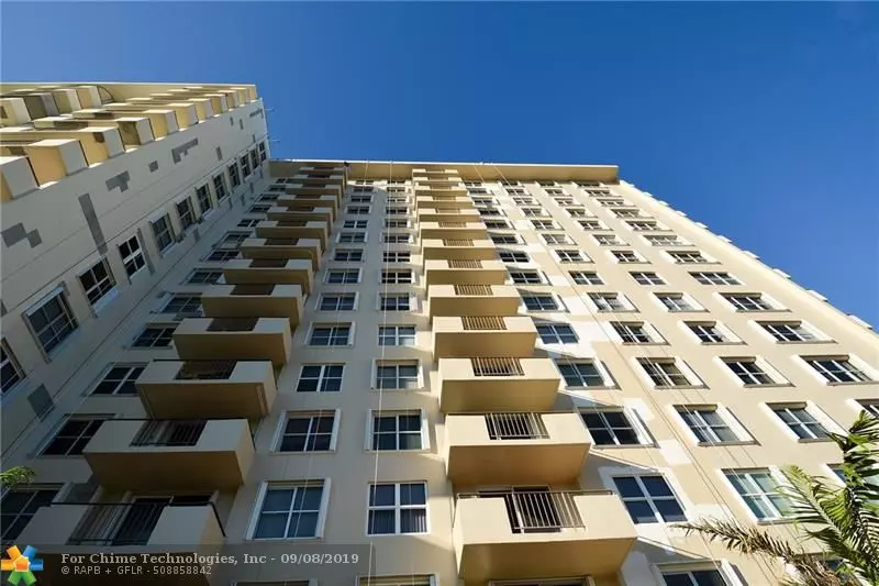 Lauderdale By The Sea, FL 33062,2000 S Ocean Blvd  #6N