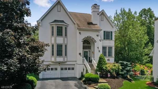Oakland Boro, NJ 07436,22 FALLING WATERS