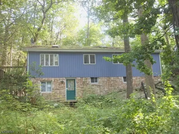 9 PANTHER PASS, Byram Twp., NJ 07821