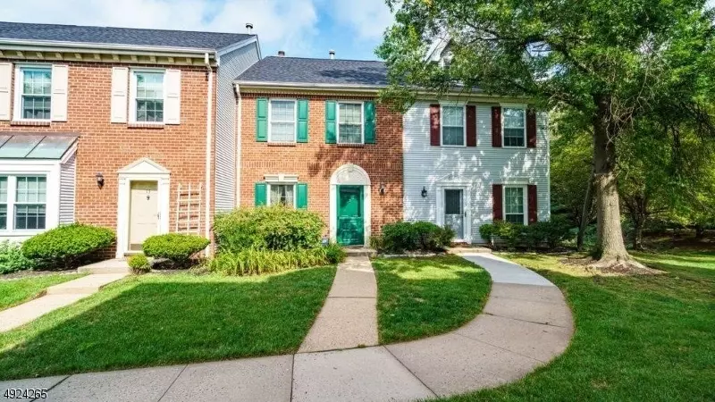 North Brunswick Twp., NJ 08902,74 CLAY ST